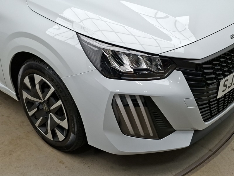 Used Peugeot 208 2025 for sale - 77956038: Photo 9