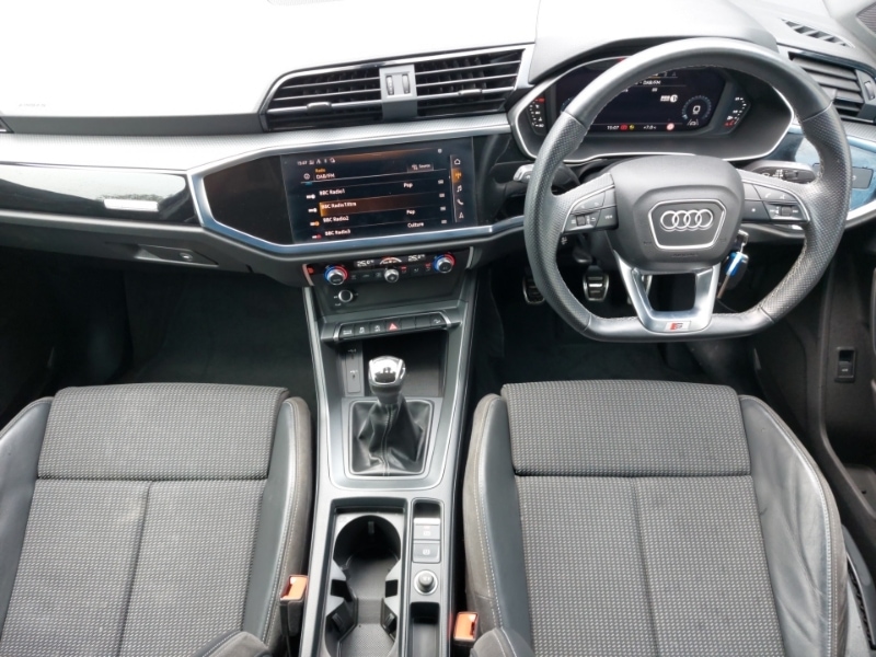 Used Audi Q3 2021 for sale - 77325750: Photo 2