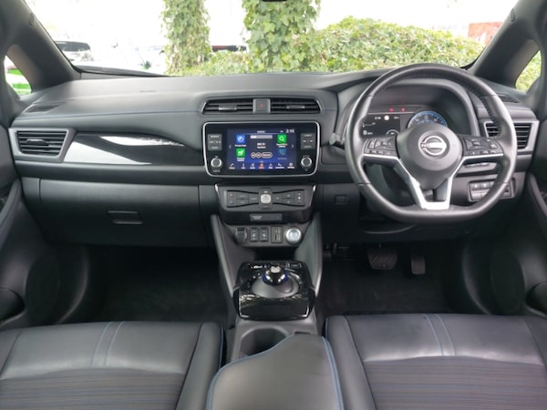Used Nissan Leaf 2022 for sale - 76301308: Photo 2