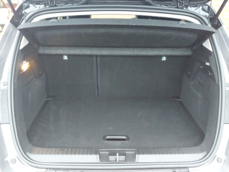 Used Renault Captur 2023 for sale - 76760993: Photo 8