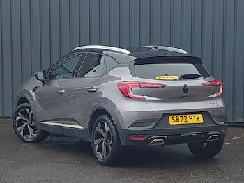 Used Renault Captur 2023 for sale - 77070550: Photo