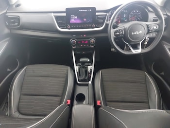 Used Kia Stonic 2023 for sale - 77736871: Photo