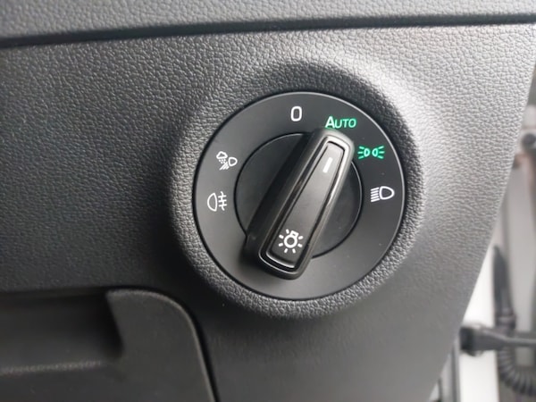 Used Skoda Karoq 2024 for sale - 76120663: Photo 10
