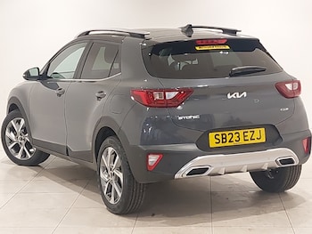 Used Kia Stonic 2023 for sale - 79086270: Photo