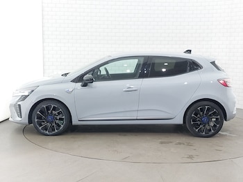 Used Renault Clio 2024 for sale - 78643022: Photo