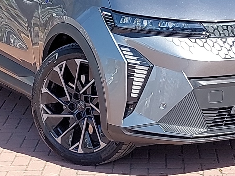 Used Renault Scenic E-Tech 2025 for sale - 78146645: Photo 9