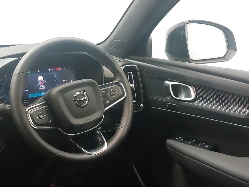 Used Volvo XC40 2024 for sale - 76160210: Photo 10