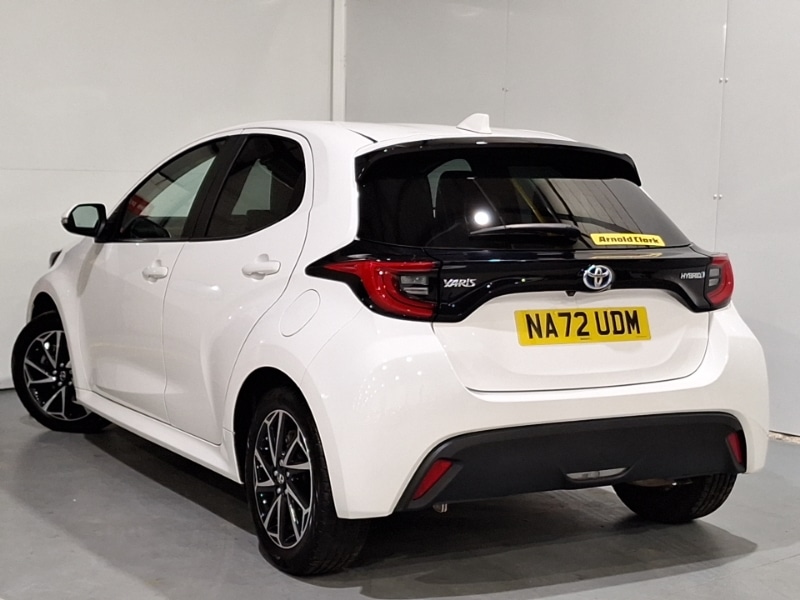 Used Toyota Yaris 2022 for sale - 76721177: Photo 3