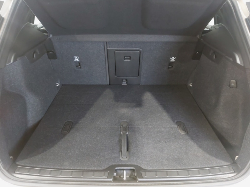 Used Volvo XC40 2024 for sale - 77119345: Photo 8