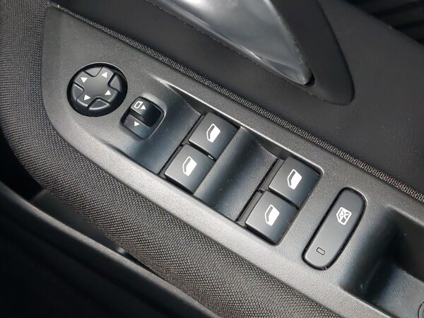 Used Peugeot 208 2022 for sale - 76220830: Photo 12
