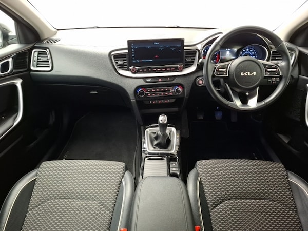 Used Kia XCeed 2022 for sale - 76285880: Photo 2