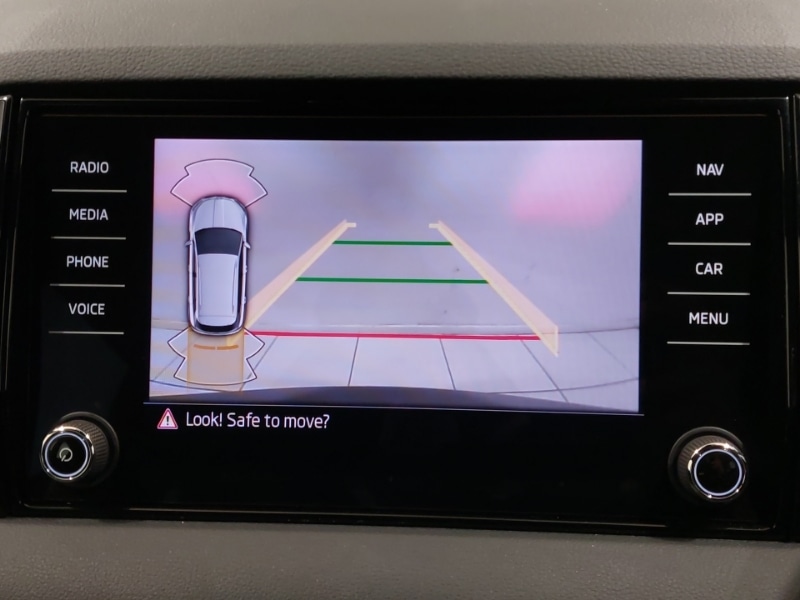 Used Skoda Karoq 2024 for sale - 76721302: Photo 11