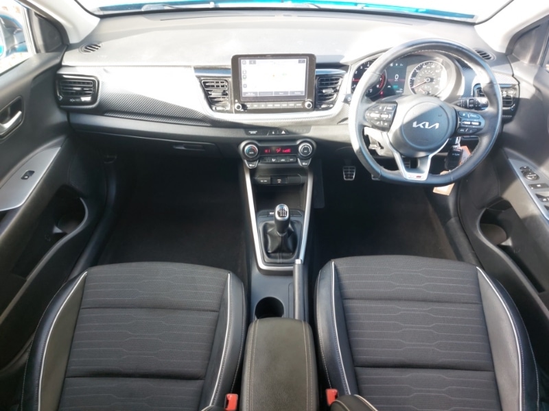 Used Kia Stonic 2022 for sale - 76720711: Photo 2