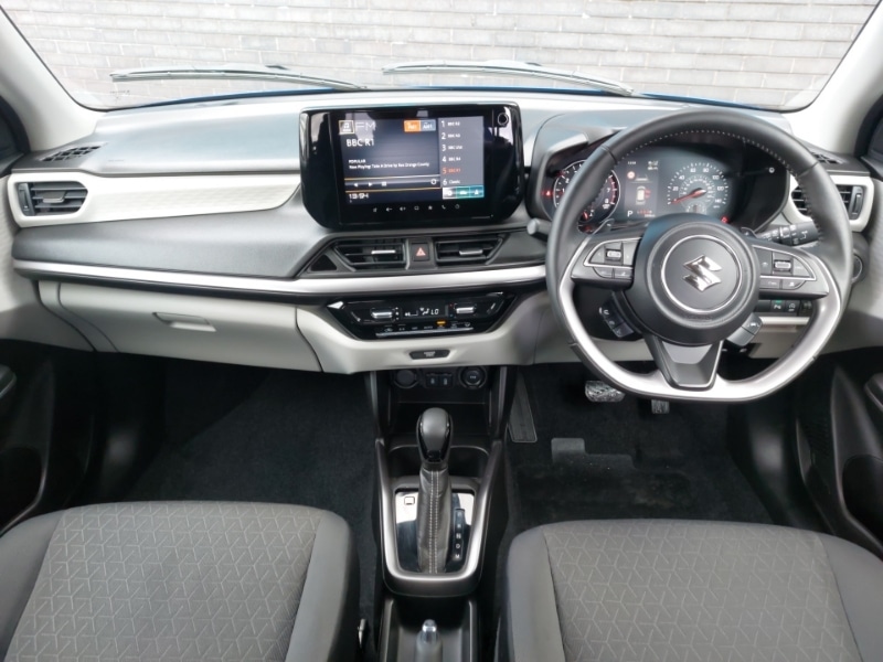 Used Suzuki Swift 2024 for sale - 76411137: Photo 2