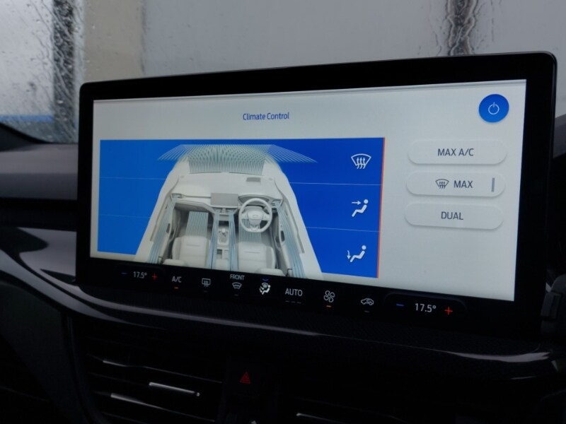 Used Ford Focus 2023 for sale - 78198520: Photo 11