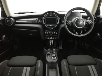 Used MINI Hatch 2020 for sale - 76652180: Photo