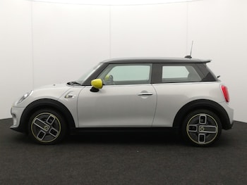 Used MINI Hatch 2020 for sale - 76652180: Photo