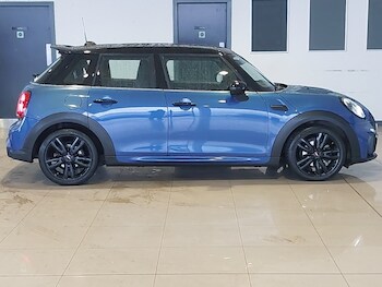 Used MINI Hatch 2022 for sale - 77325883: Photo