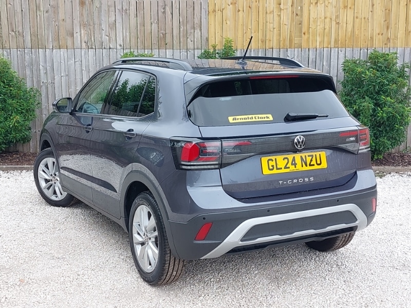 Used Volkswagen T-Cross 2024 for sale - 77257124: Photo 3