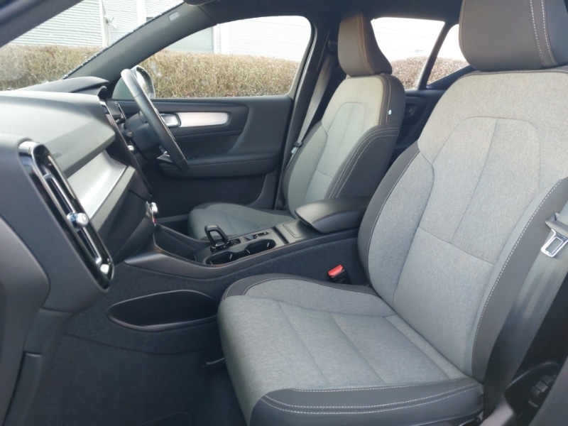 Used Volvo XC40 2023 for sale - 77130501: Photo 5