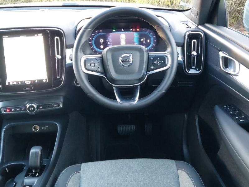 Used Volvo XC40 2023 for sale - 77130501: Photo 7