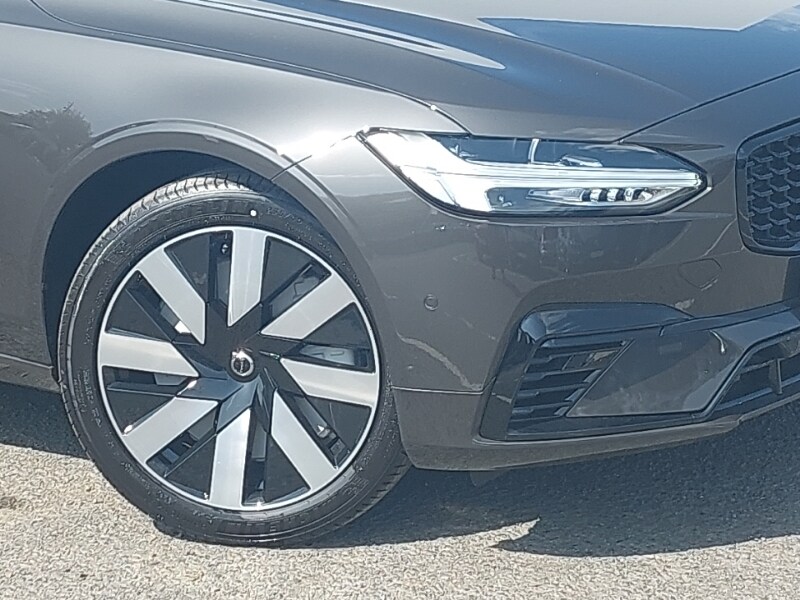 Used Volvo V90 2025 for sale - 77449238: Photo 9