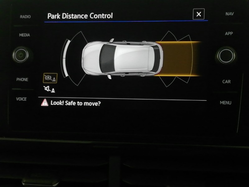 Used Volkswagen T-Roc 2024 for sale - 76644359: Photo 10