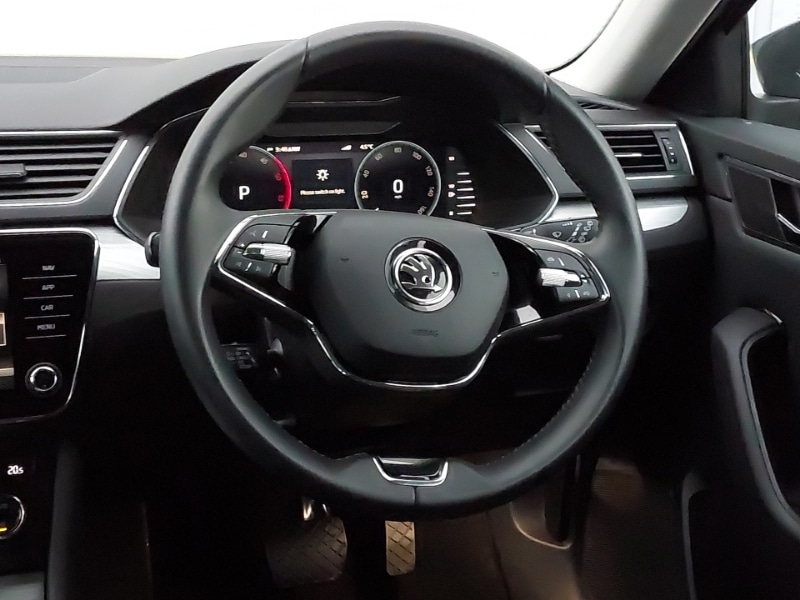 Used Skoda Superb 2023 for sale - 77105105: Photo 11