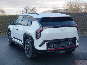 Used Kia EV3 2025 for sale - 77361133: Photo