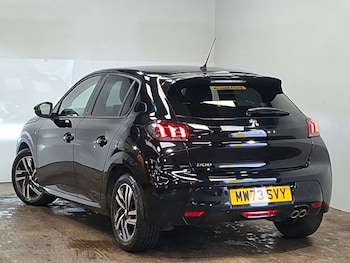 Used Peugeot 208 2023 for sale - 79367827: Photo