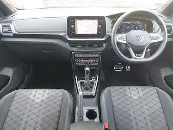 Used Volkswagen T-Cross 2024 for sale - 76720629: Photo