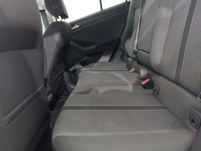 Used Volkswagen T-Roc 2024 for sale - 76492679: Photo 6