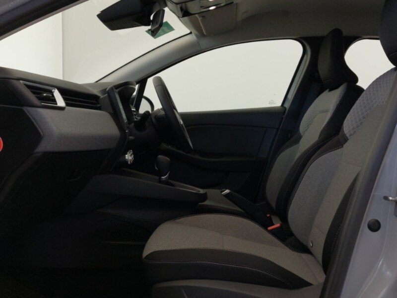 Used Renault Clio 2025 for sale - 77964684: Photo 5