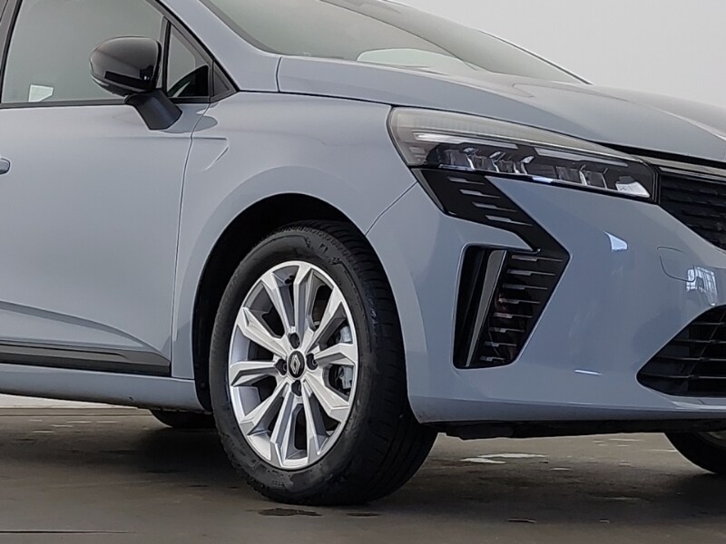 Used Renault Clio 2025 for sale - 77964684: Photo 9