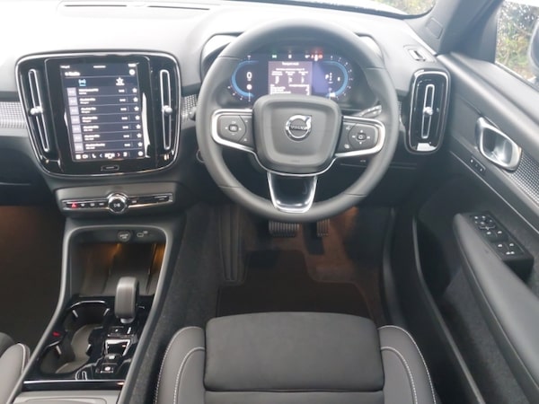 Used Volvo XC40 2025 for sale - 76325185: Photo 7