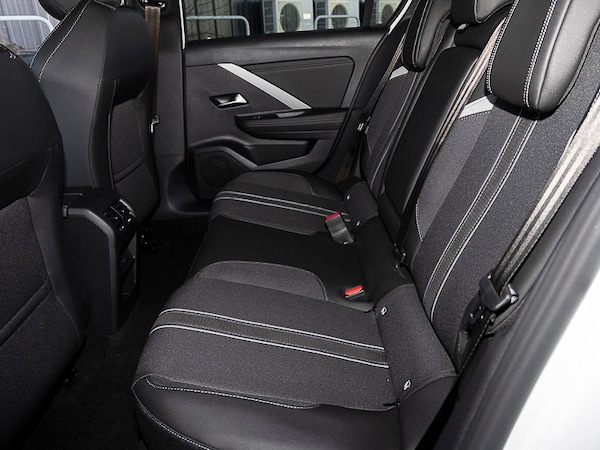 Used Vauxhall Astra 2025 for sale - 76212829: Photo 6