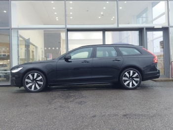 Used Volvo V90 2025 for sale - 78503585: Photo