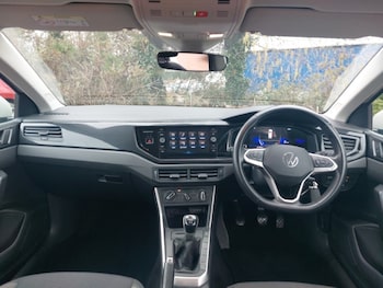 Used Volkswagen Polo 2023 for sale - 77798880: Photo