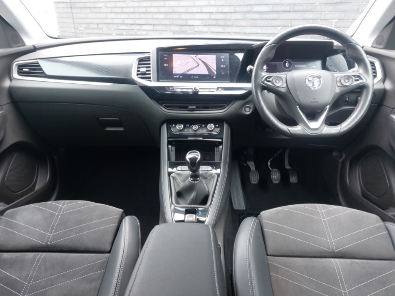 Used Vauxhall Grandland 2023 for sale - 76492878: Photo 2