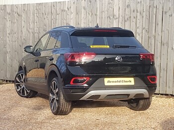 Used Volkswagen T-Roc 2025 for sale - 77321680: Photo