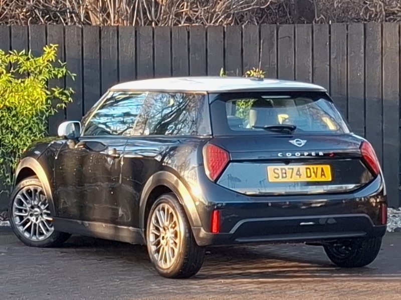 Used MINI Cooper 2024 for sale - 77318960: Photo 3