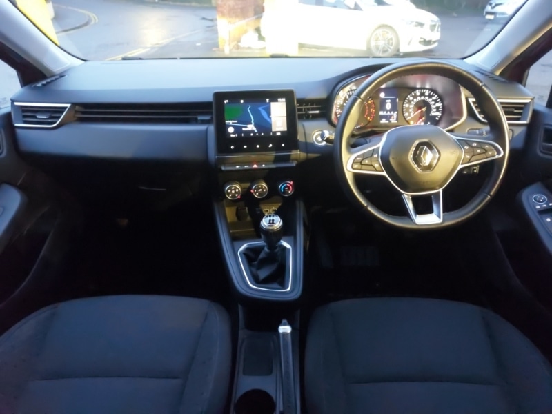 Used Renault Clio 2020 for sale - 76898182: Photo 2