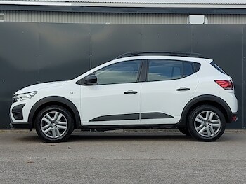 Used Dacia Sandero Stepway 2021 for sale - 77253065: Photo