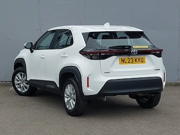 Used Toyota Yaris Cross 2023 for sale - 75408450: Photo