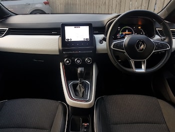 Used Renault Clio 2022 for sale - 76521418: Photo