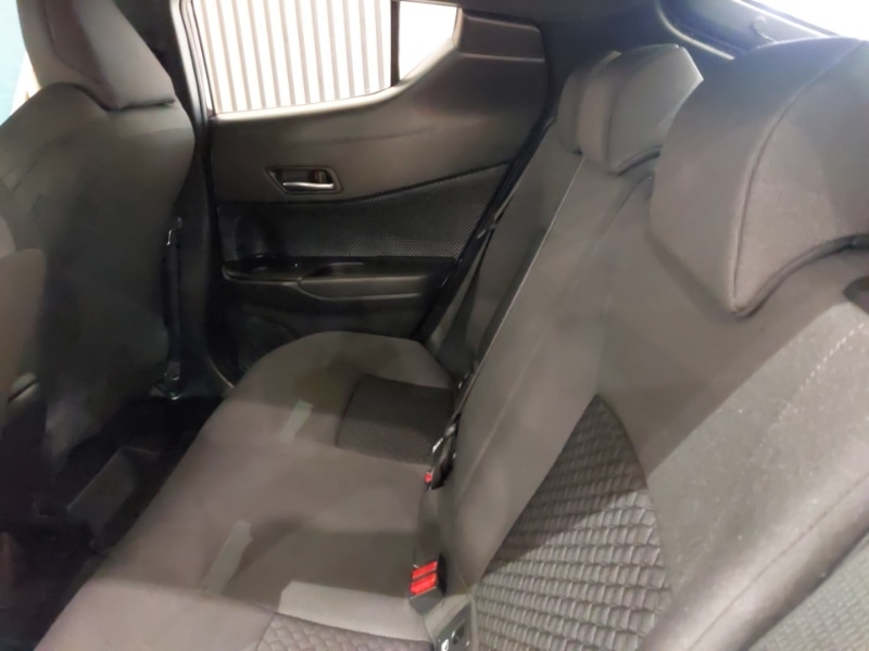 Used Toyota C-HR 2023 for sale - 77043835: Photo 6