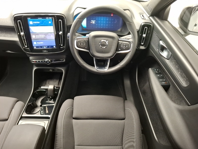 Used Volvo XC40 2023 for sale - 77353079: Photo 7