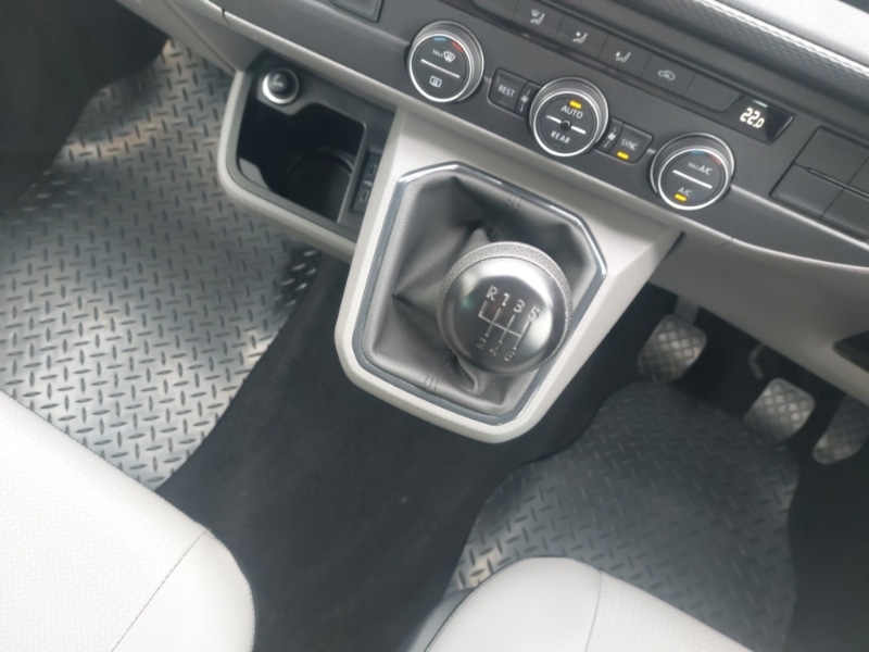 Used Volkswagen Transporter Shuttle 2024 for sale - 78114979: Photo 11