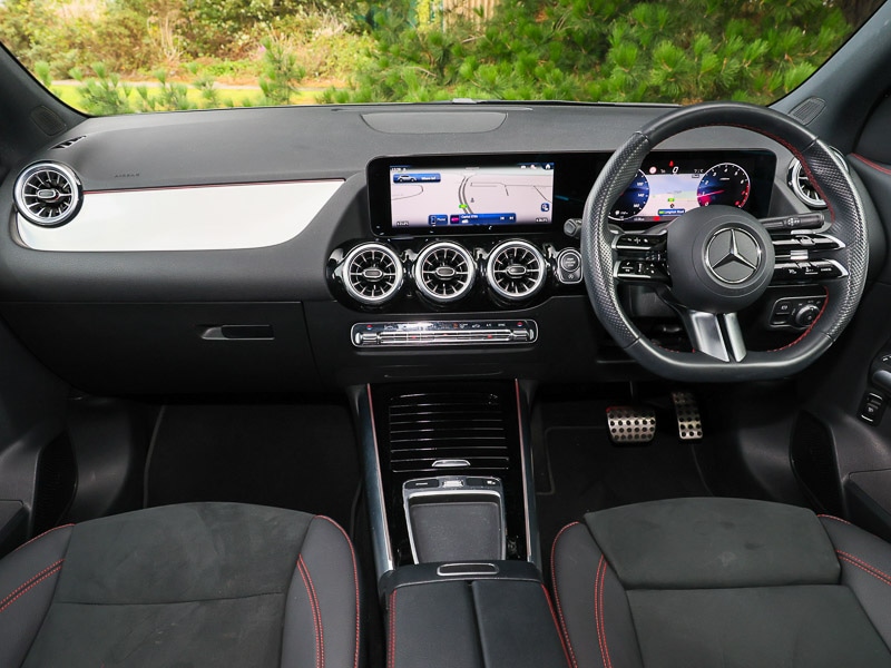 Used Mercedes-Benz GLA 2024 for sale - 76672835: Photo 2