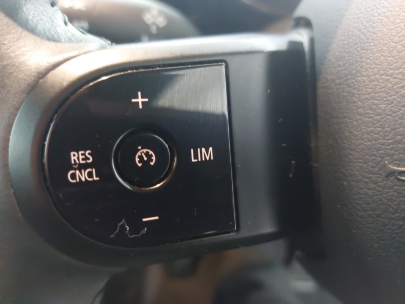 Used MINI Hatch 2023 for sale - 77987345: Photo 12